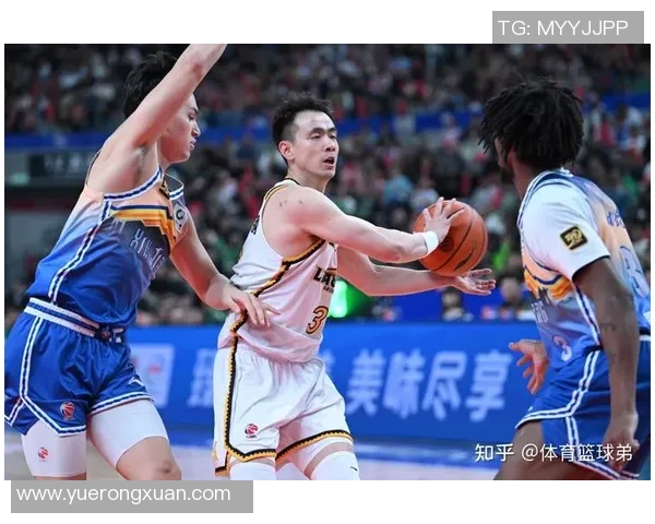 辽宁广厦总决赛精彩回顾录像分析与战术解读